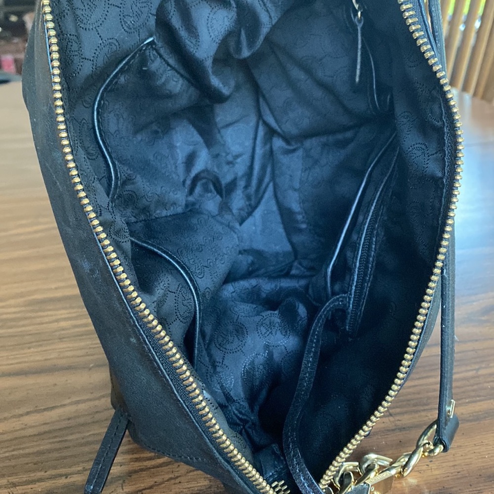 17:04  Michael Kors Bag - Picture 8 of 16